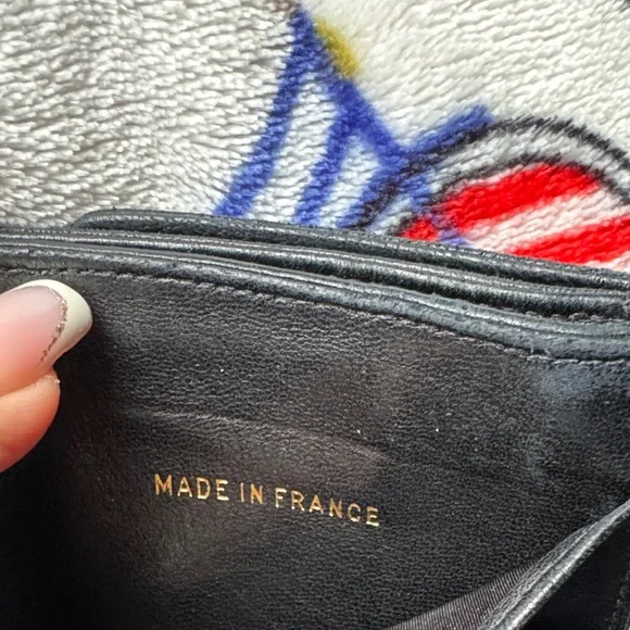 CHANEL Black Leather Wallet - Picture 7 of 8
